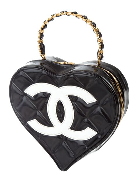 vintage chanel bag heart